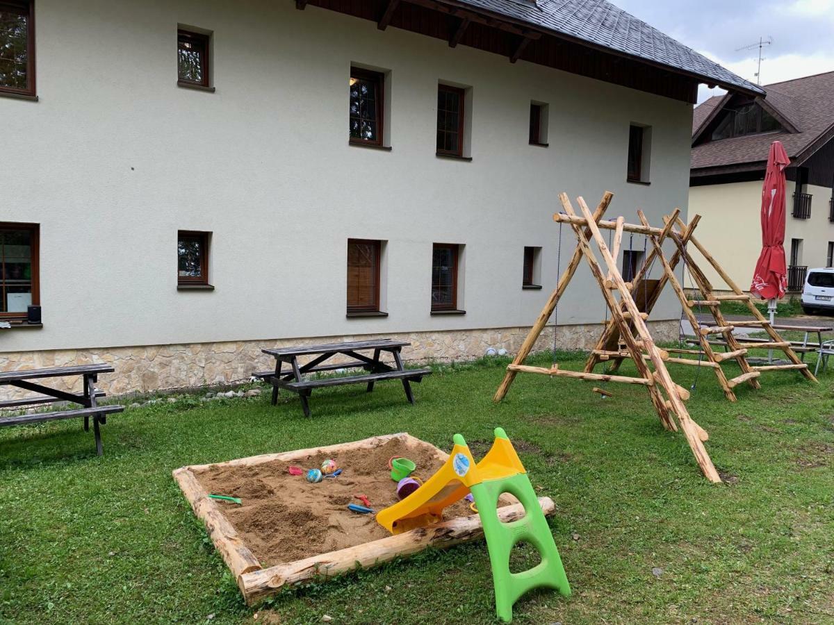Penzion Sunski Hotel Harrachov Exterior foto
